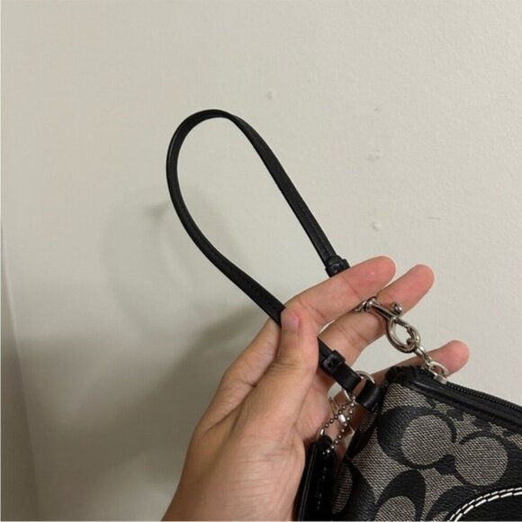 Coach Vintage Clutch Bag - Picture 3 of 4